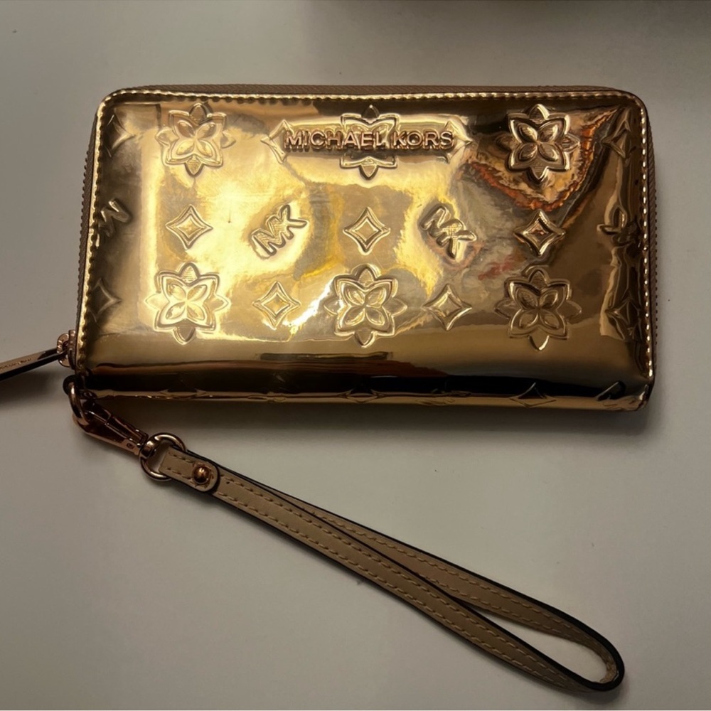 Michael Kors Gold Wallet